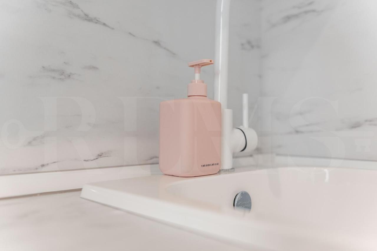 Designed Minimalist Apartment - Malaga Center By Rems Eksteriør billede